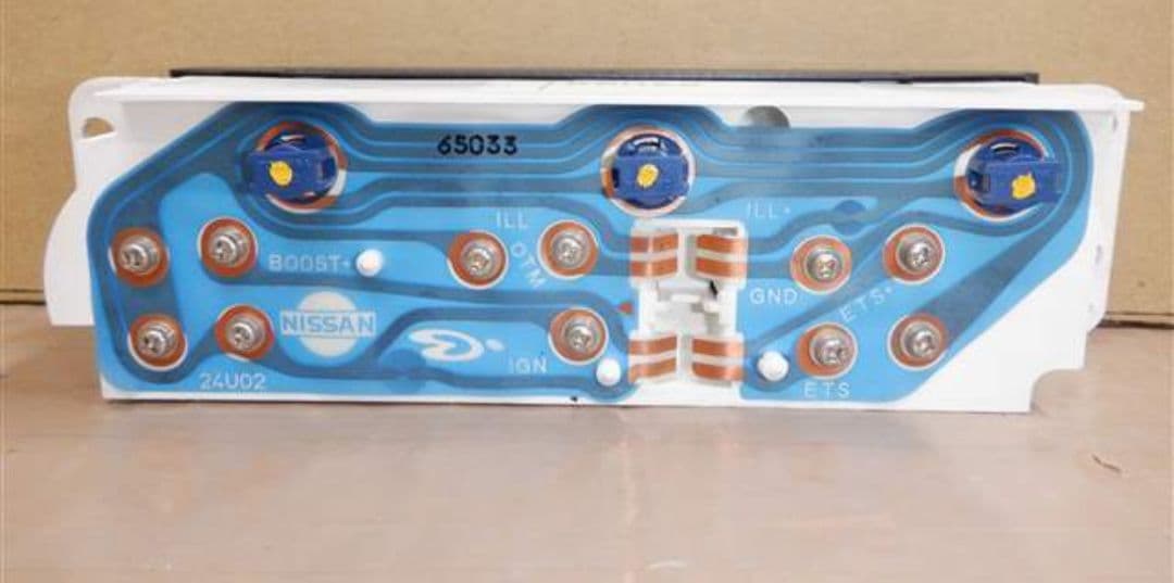 米*)様 絶版 BCNR33 後期型 純正 3連メーター スカイライン R33