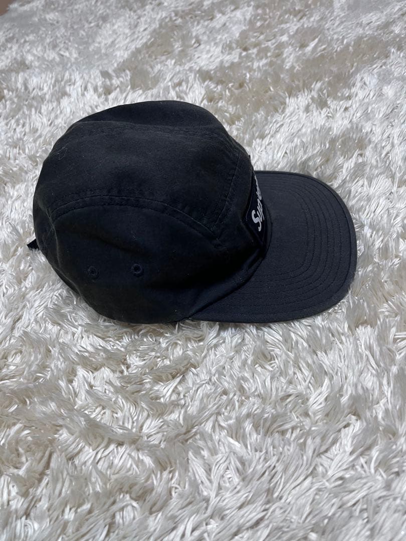 Supreme 黒 キャップ バックストラップ付き - メルカリ
