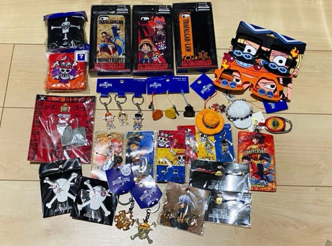 ONEPIECE USJ 2014/2015 グッズ まとめ売り USJ×ワンピース】15周年を迎える「ワンピース・プレミア・サマー2022