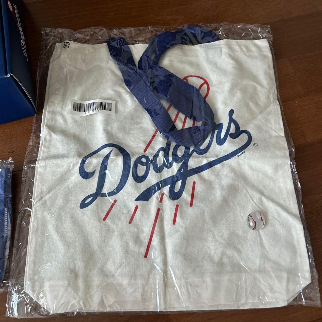 ドジャースファンクラブ入会特典限定BOX全6点セット ボブルヘッド含