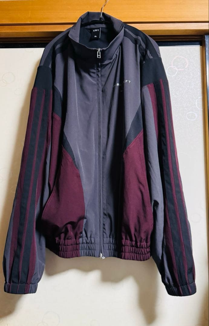 LYFT トラックジャケット 上里譲選手着用モデル - メルカリ