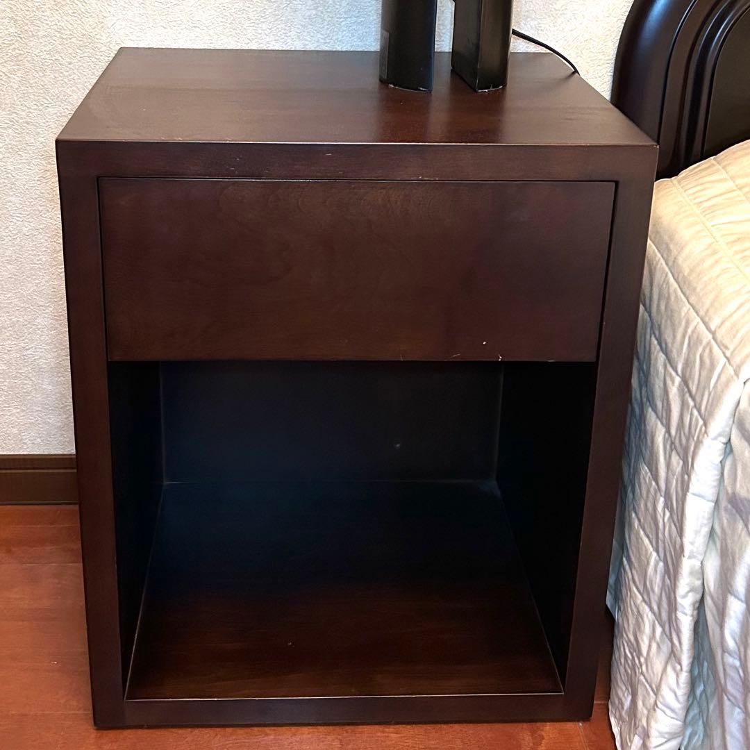 SIMMONSシモンズ ナイトテーブル［ダークブラウン］ - メルカリ