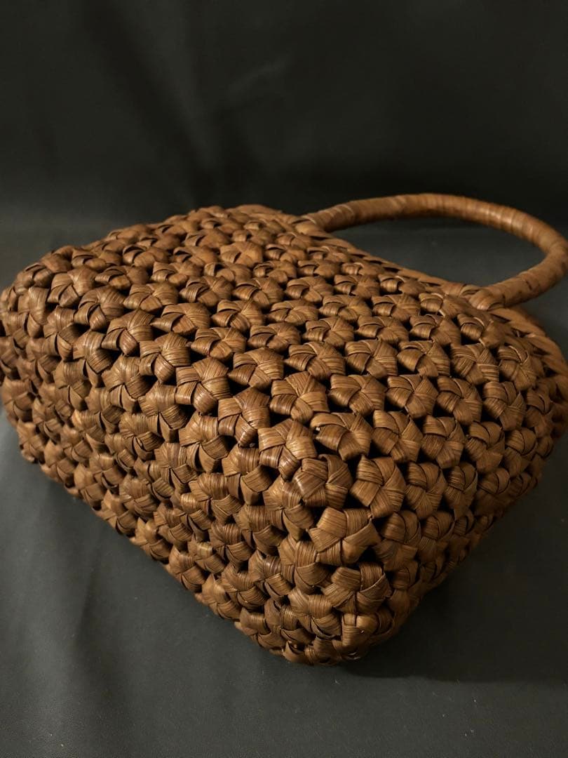 岐阜白川郷産 匠の技 手編み 六角花編み 山葡萄籠バッグ サイズS