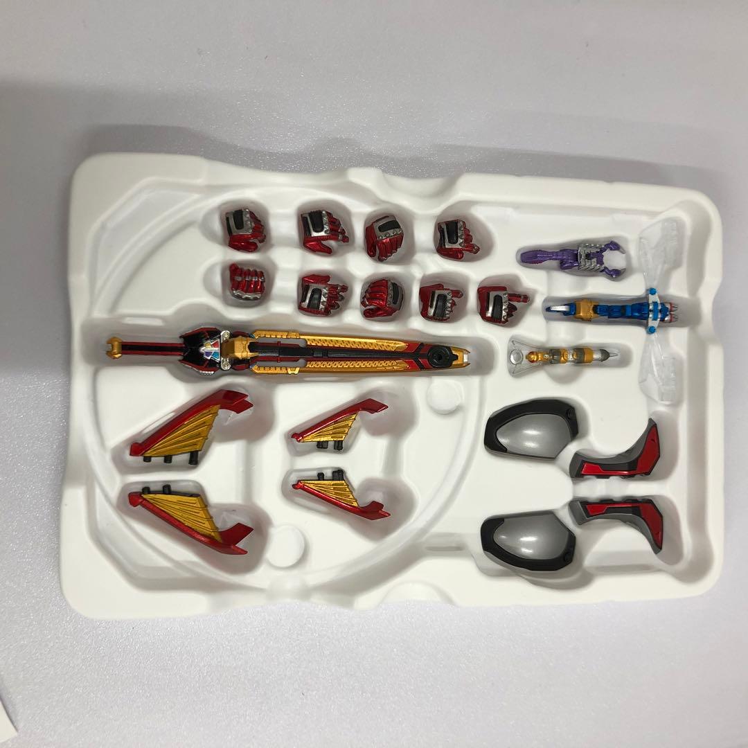 kntoy61-2131 S.H.Figuarts 仮面ライダーカブト