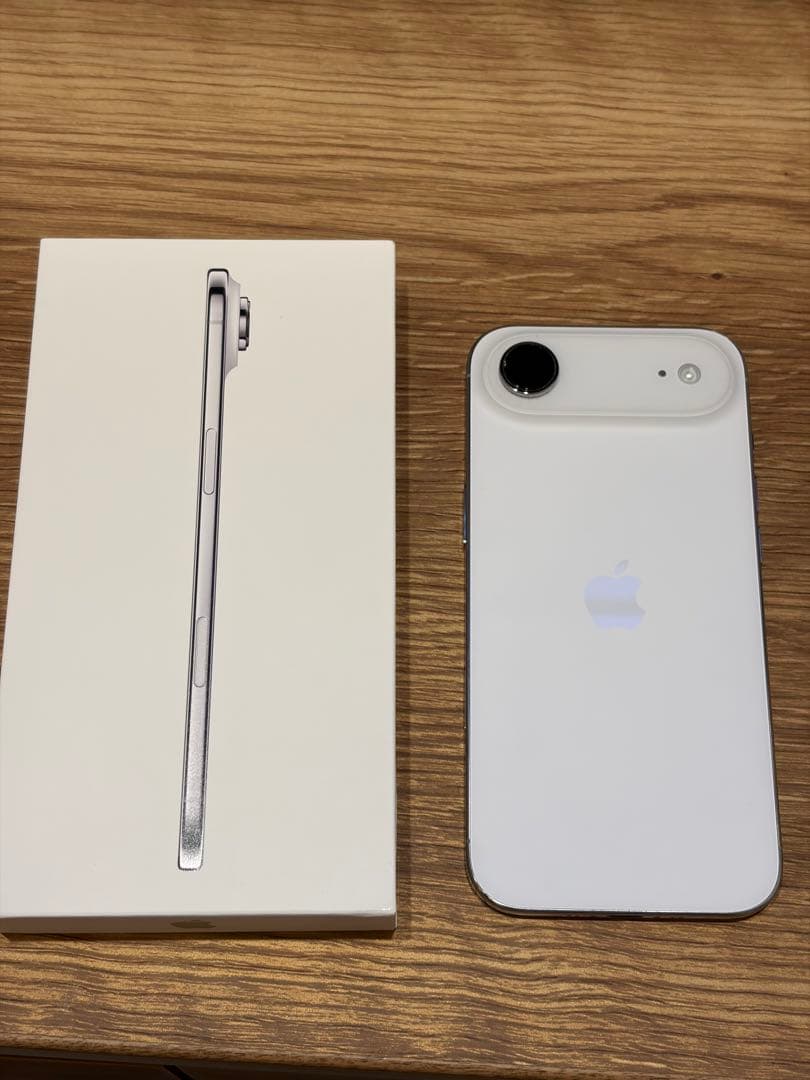 Apple iPhone Air ホワイト Amazon.com: iPhone Air Cloud White, 256GB : Electronics