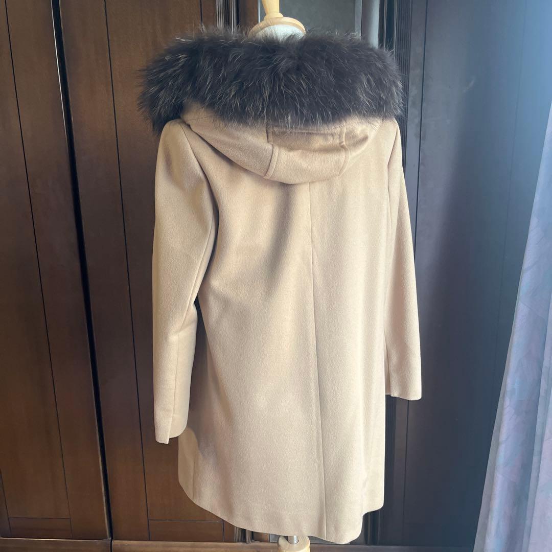 美品】23区20周年記念ベージュフード付きコート (ロロピアーナ) - メルカリ
