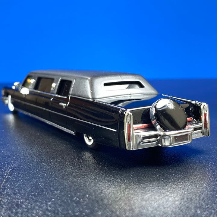 入手困難 1／43キャデラックリムジン - メルカリ