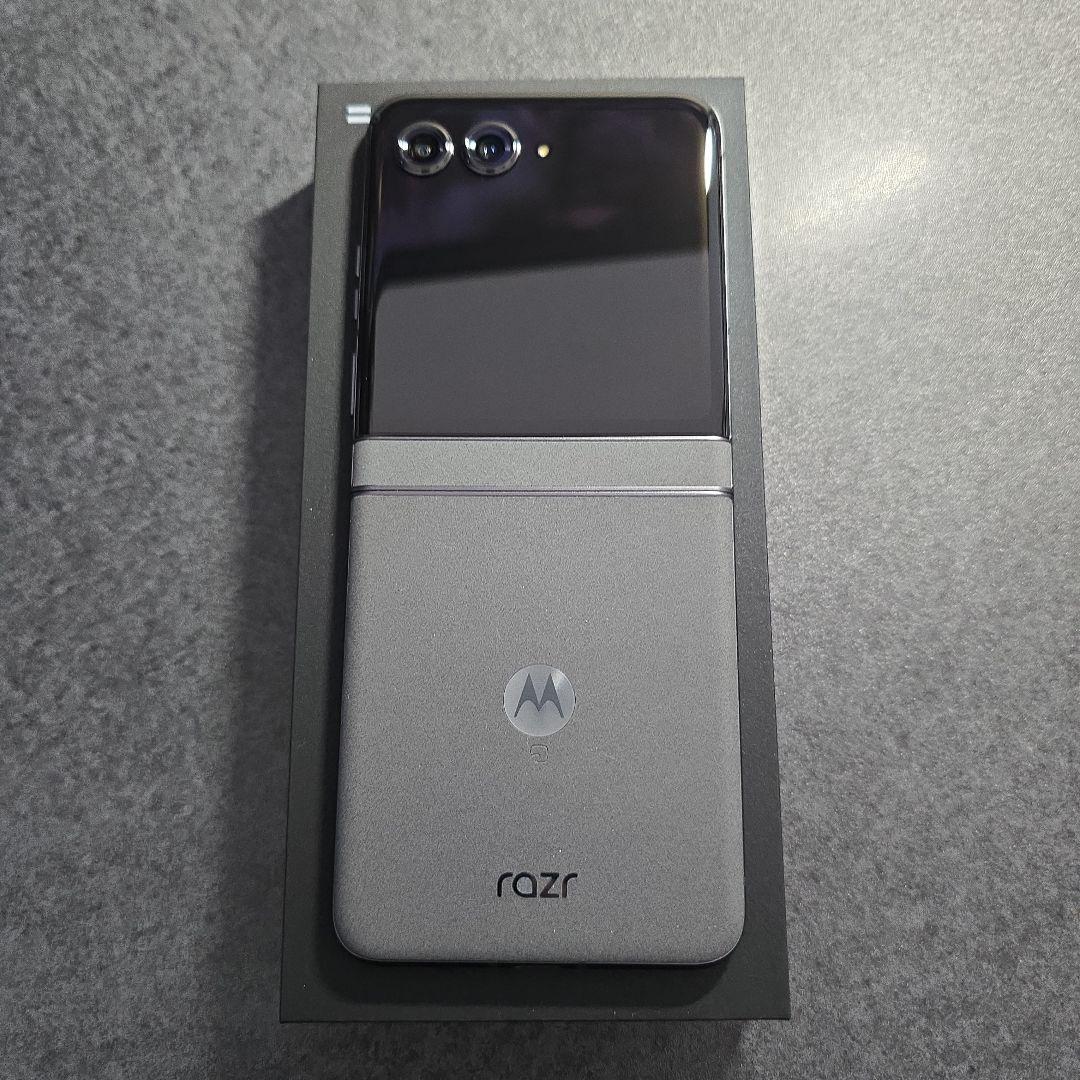 使用時間・短期] motorola razr 50s コアラグレイ オマケ多数 - メルカリ