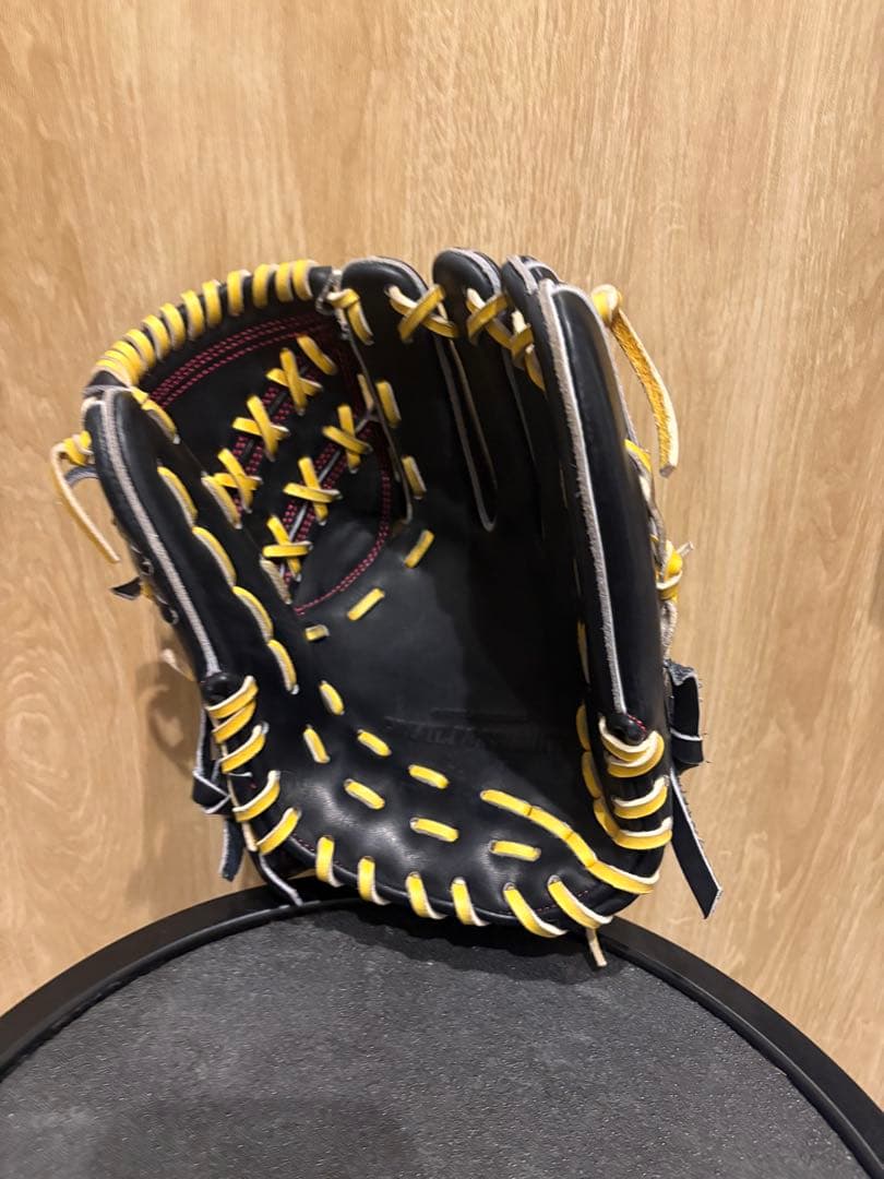 値下げ対応可】ごりら印 OBK 硬式 投手用 Nブラック（限定色） - メルカリ