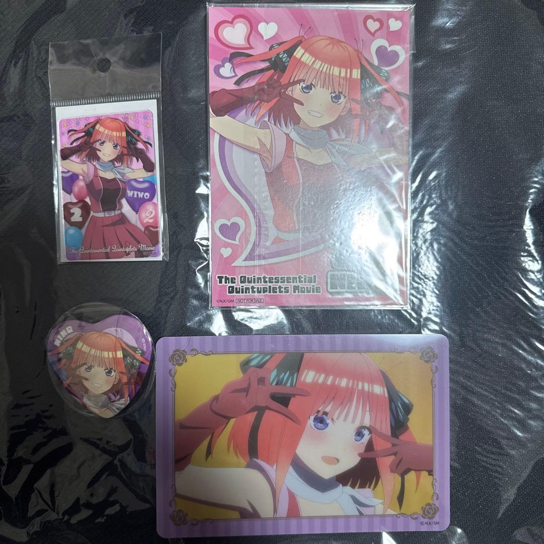 五等分の花嫁 中野二乃 ラブバケーション 缶バッジ30個 関連グッズ