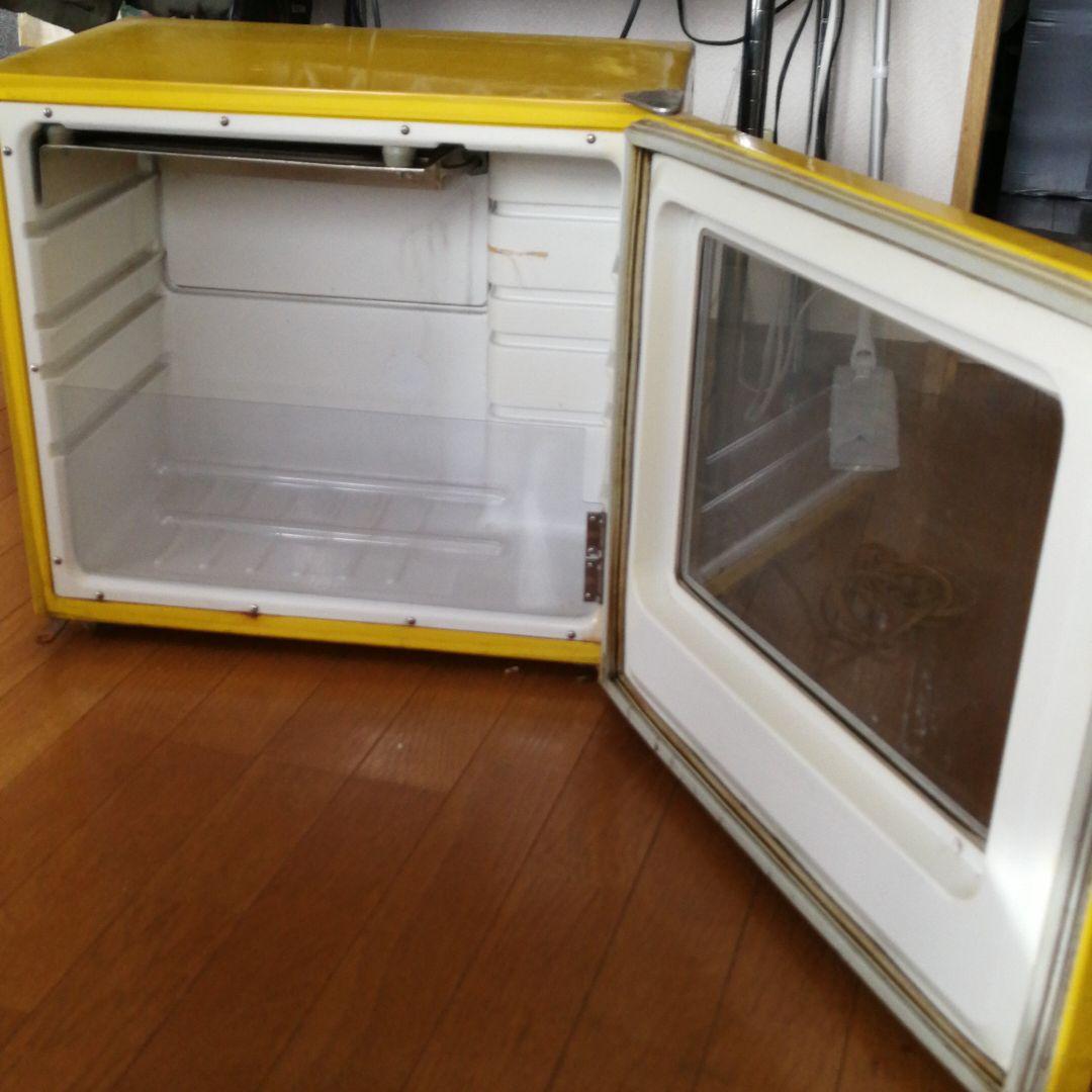 森永牛乳のレトロな冷蔵庫 - メルカリ