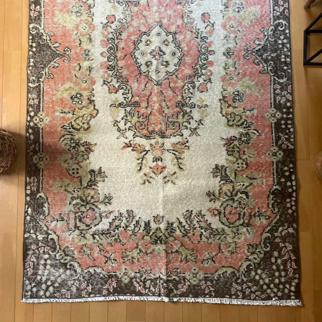111×203くすみサーモンピンク フローラルメダリオン トルコ