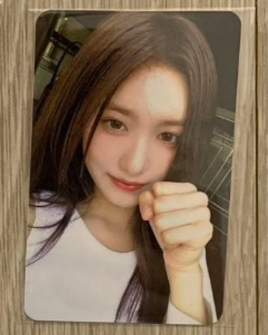 Ive アイブ　イソ　サノク　公開放送　トレカ IVE イソ KBS歌謡祭 サノク 事前収録 限定 スペシャル トレカ - メルカリ