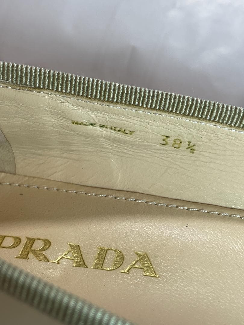 極美品 PRADA ベージュエナメル フラットパンプス バレリーナ　25.5JP