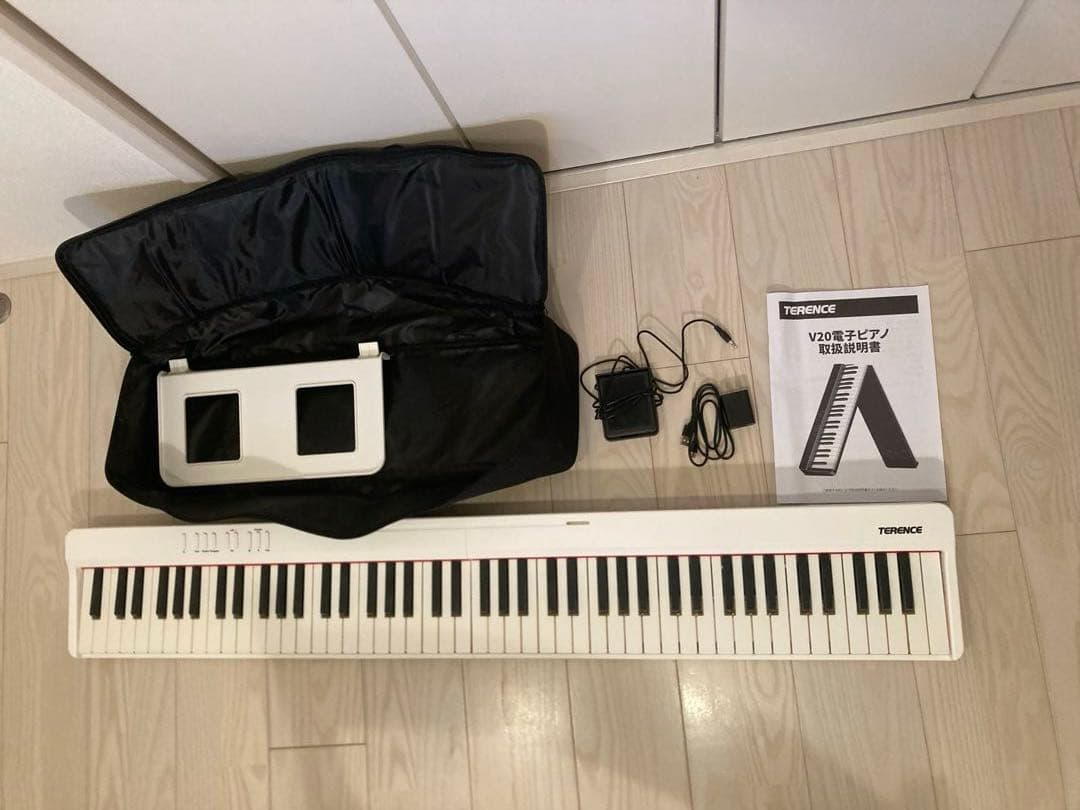 TERENCE 電子ピアノ 88鍵盤 折り畳み式 V20 ホワイト Amazon | TERENCE 電子ピアノ 88鍵盤 折り畳み式 キーボード タッチ