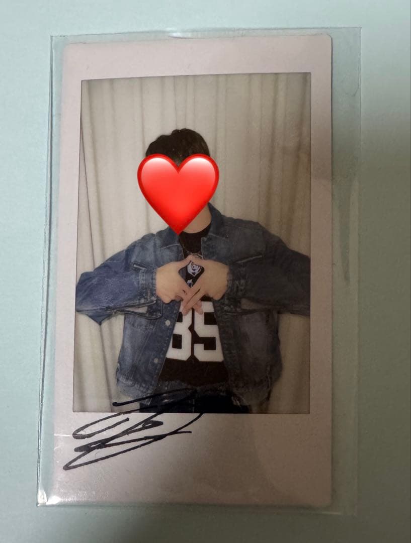 OMEGA X テドン 直筆サイン入りチェキ - メルカリ