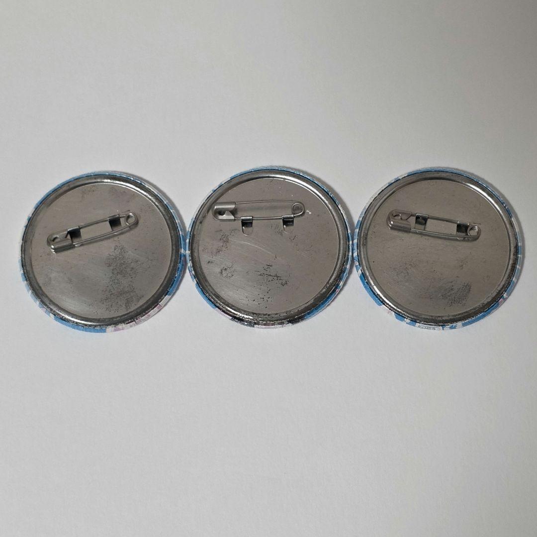 銀魂 大銀魂展 ハワイ缶バッジ 坂田銀時 志村新八 神楽 - メルカリ