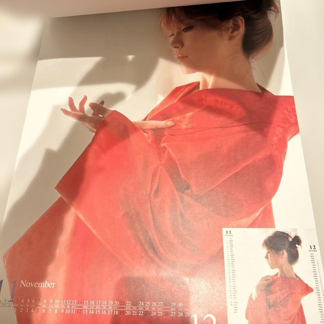 中森明菜 カレンダー 2004年 - メルカリ