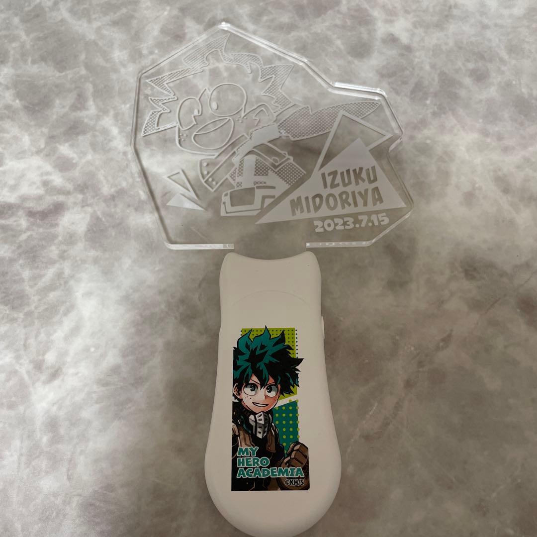 ヒロアカ 緑谷出久 バースデーペンライト 15色 電池入り - メルカリ