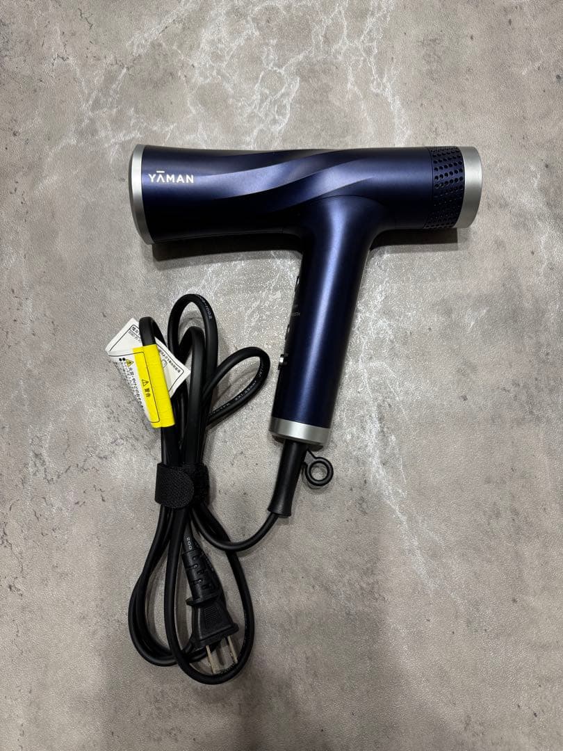 YAMAN ハンドヘルド型ドライヤー ネイビー - メルカリ