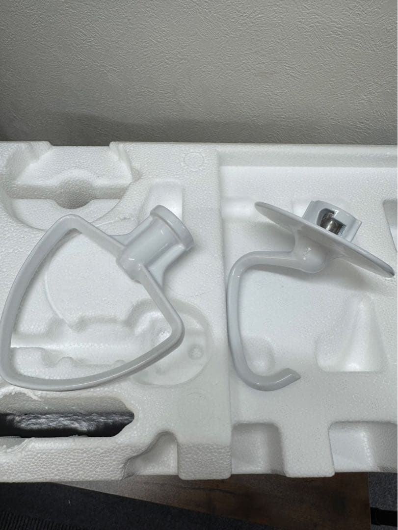 新品 KitchenAid キッチンエイドMini 3.3L ミルクシェイク色