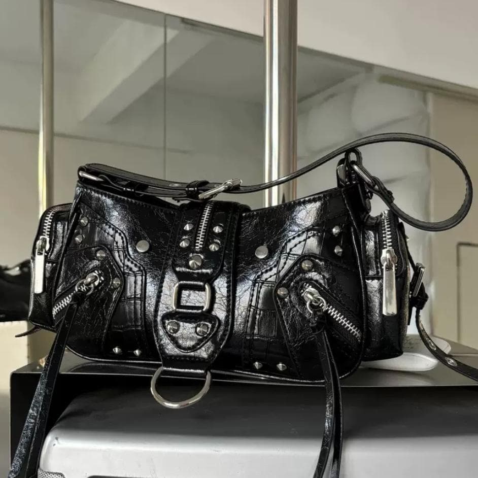Y2K パンク 黒 スタッズ バッグ ロック系 ハンド グランジ