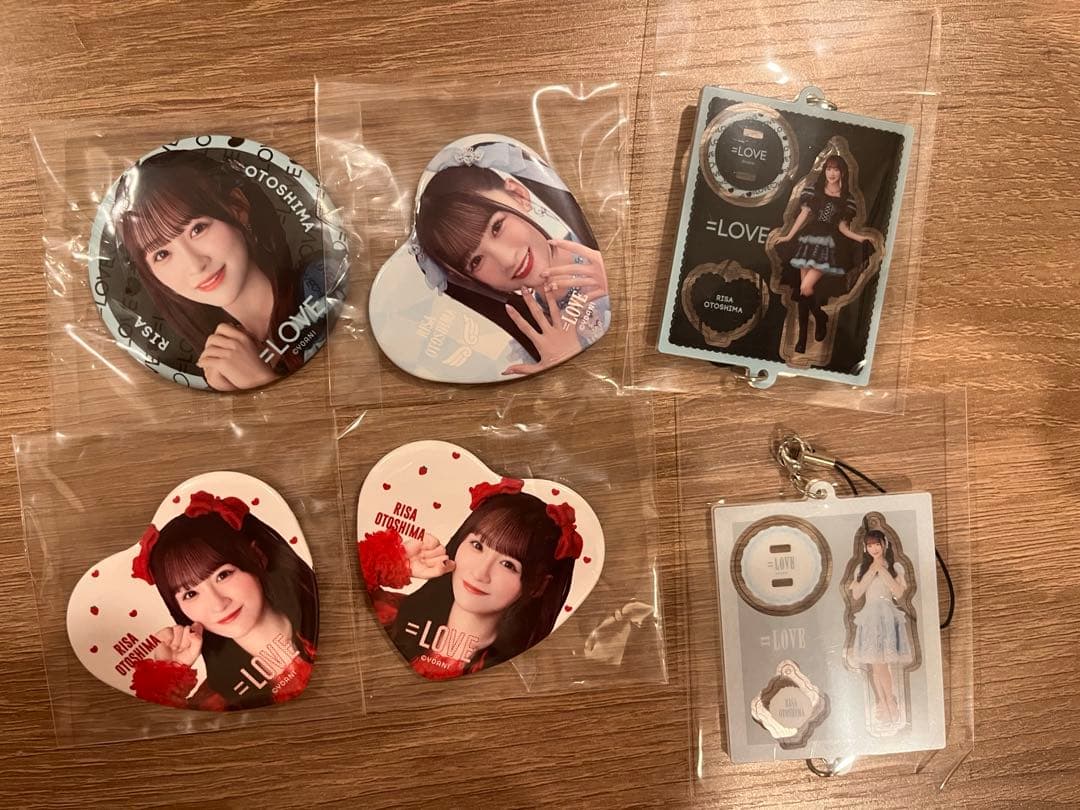 イコラブ音嶋莉沙缶バッジ+ミニくじまとめ売り - メルカリ