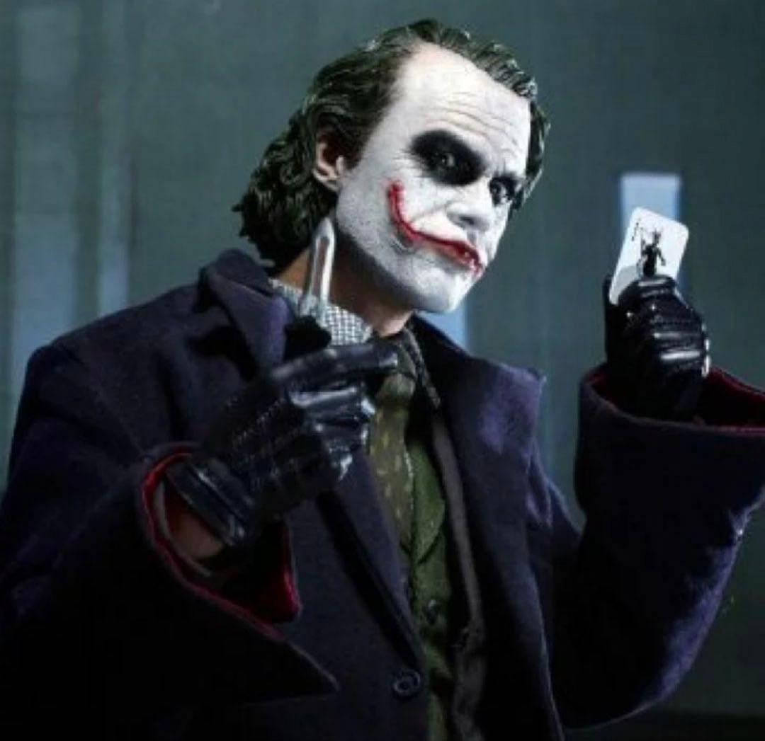 HOT TOYS　1/6 ムービーマスターピース ダークナイト ジョーカー ムービー・マスターピース DX】『ダークナイト』1／6スケール