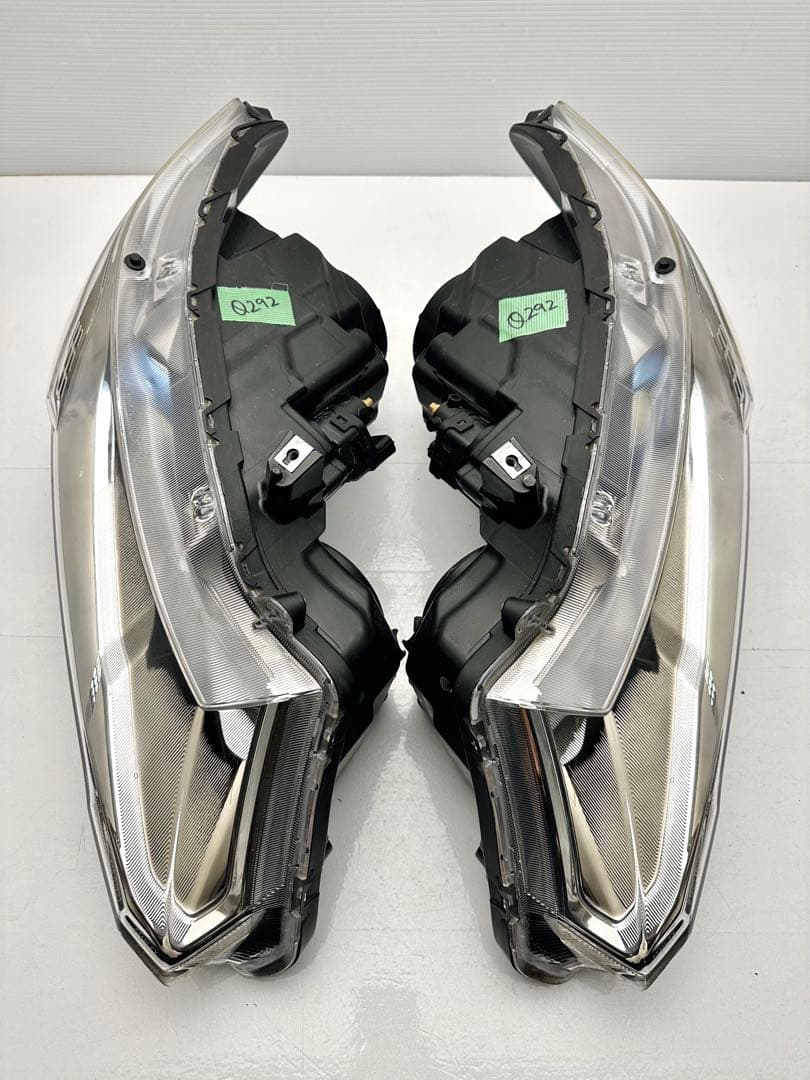 オデッセイ アブソルート ヘッドライト キセノン HIDレベ バラ付 P7692