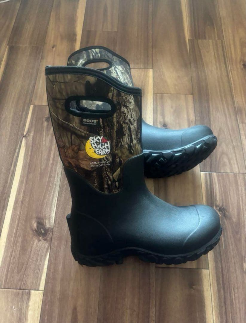 BOGS × Sky High Farm ブーツ