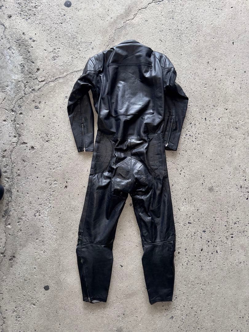 ブラックレザー バイクツナギ 膝パッド付き 革ツナギ レザースーツ