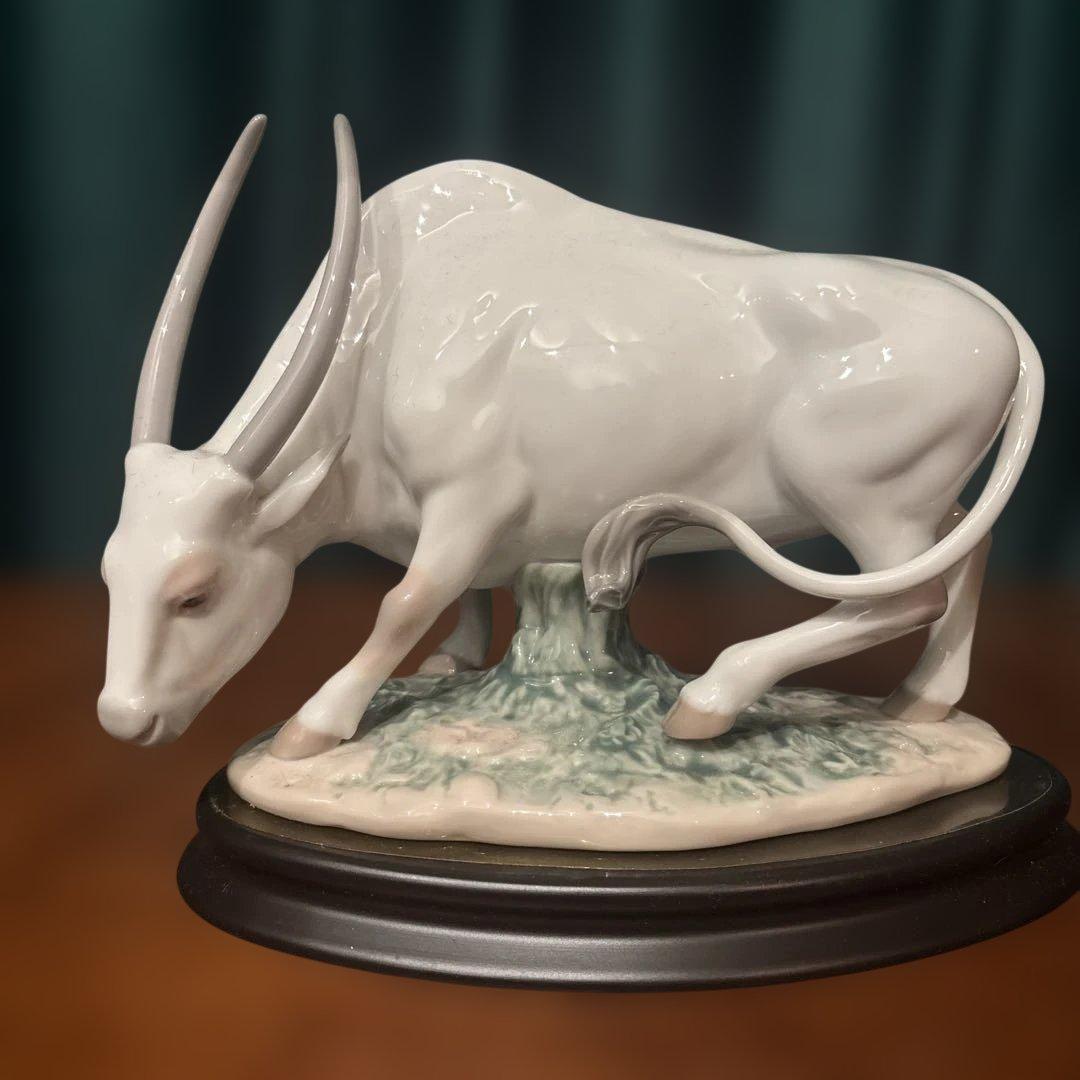 リヤドロ　干支　十二支　シリーズ　牛　丑 楽天市場】リヤドロ 牛 小 丑 干支 ミニ ウシ オックス 01009489