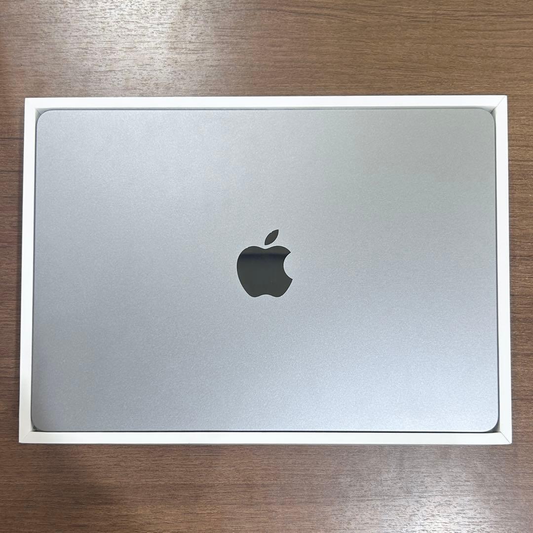 MacBook本体 MacBookAir M2 (A2681) 8GB/256GB Amazon.co.jp: 【整備済み品】 Apple MacBook Air M2 2022 (13インチ