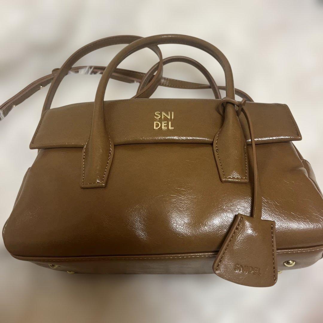 SNIDEL スナイデルブラウン ロゴありショルダーバッグ 完売品☆ 早い者
