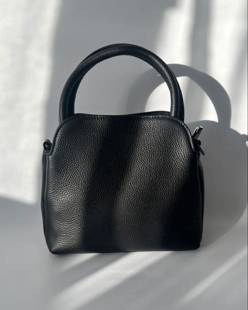 ◾️値下げ中 新品未使用seloah Cube mini leather bag ◾️値下げ中 新品未使用seloah Cube mini leather bag - メルカリ