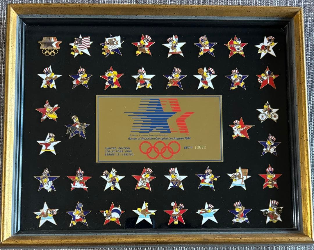 1984ロス五輪マスコット額入りピンバッチ - メルカリ