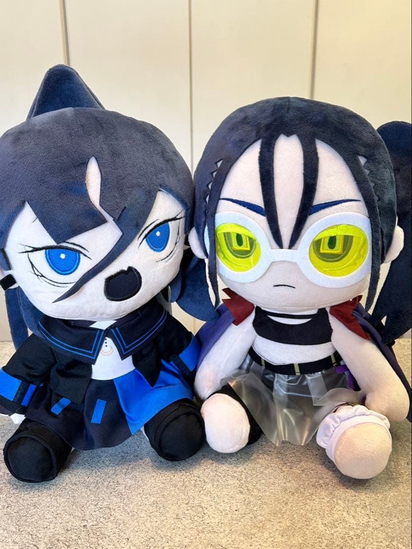 ado BIGぬいぐるみ2個セット ラウンドワン限定 Ado BIGぬいぐるみ ラウンドワン限定 2体セット - メルカリ