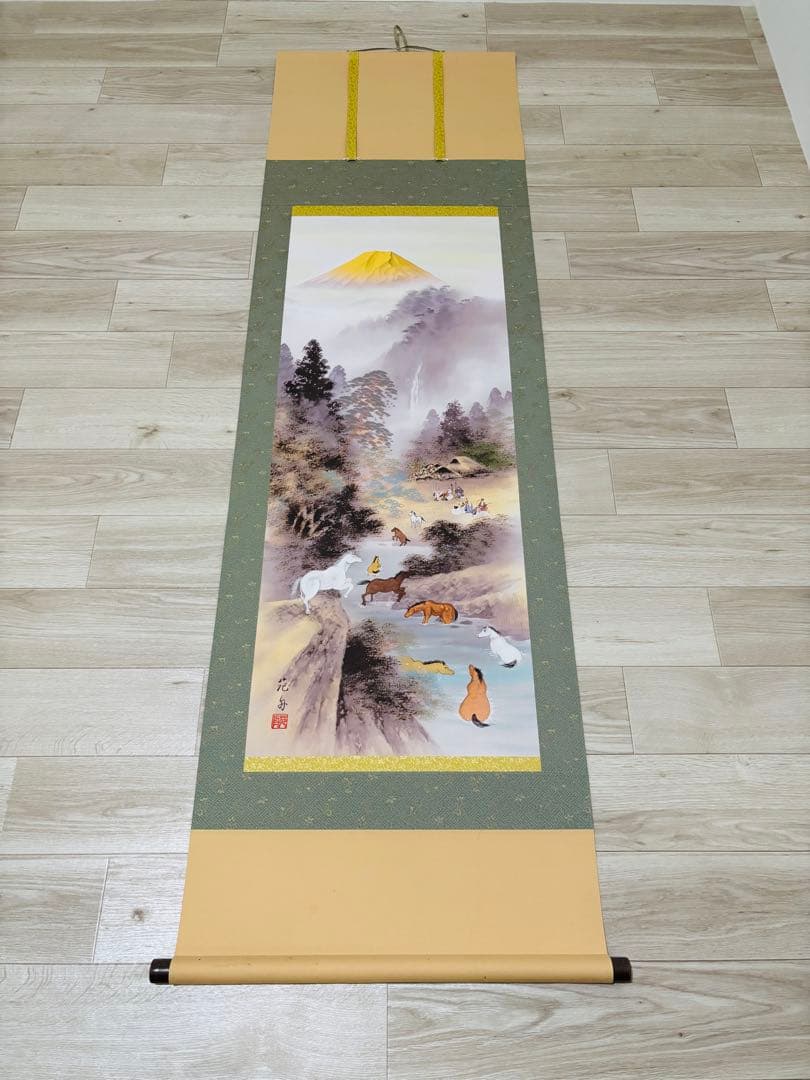 金峰大願九頭馬／稲葉苑舟　掛軸 専用ケース付き img_busoukomakitsune_siro.jpg