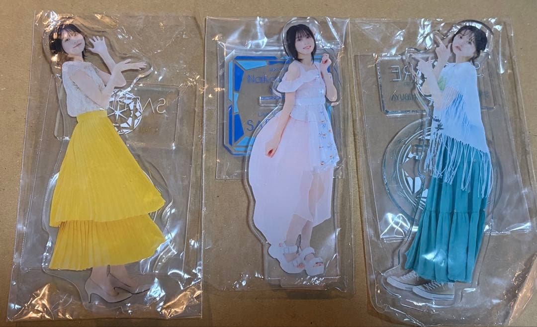 中島由貴　グッズ アクリルスタンド 3種 中島由貴 アクリルスタンド 3点 - メルカリ