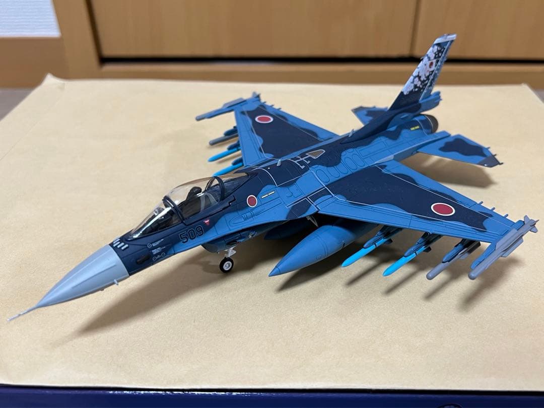 ホビーマスター 航空自衛隊 F-2A戦闘機60周年記念塗装 - メルカリ