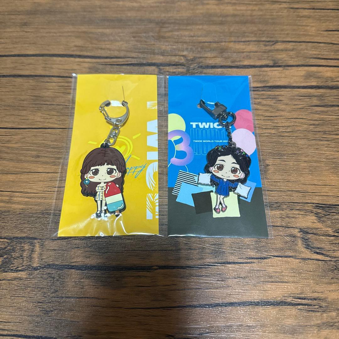 TWICE ミナキーホルダー 2個セット - メルカリ