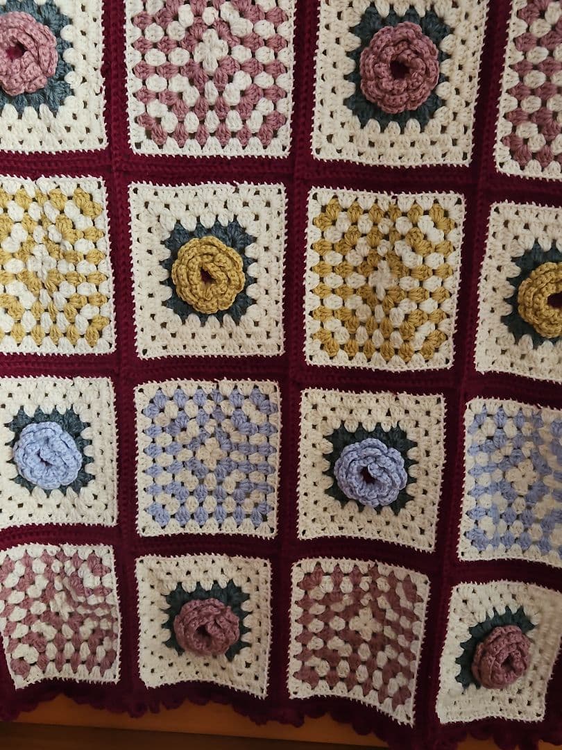 手編み 立体お花マルチカバー