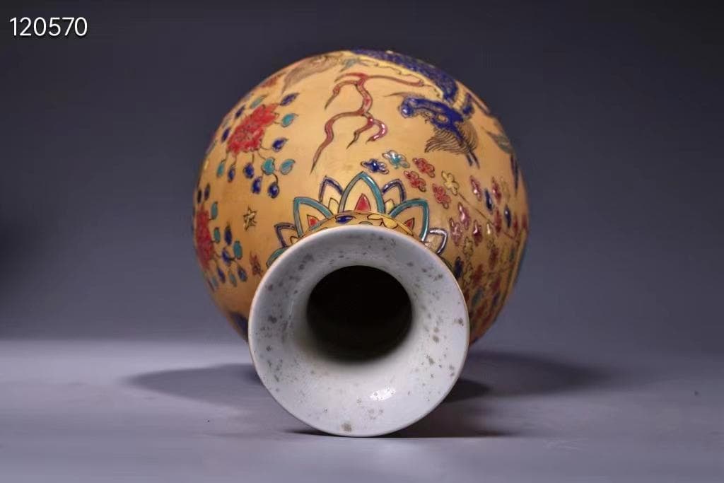 中国古美術・純手描き金陶花瓶・大明成化紋・箱付き・稀有品・ 置物