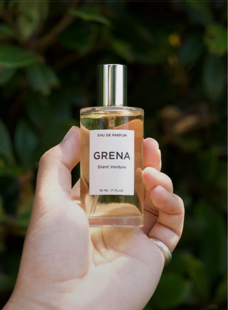 専用】grena 香水 - メルカリ