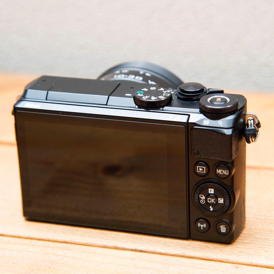 NIKON 1 J5 ダブルレンズ 18.5mm F1.8付 良品