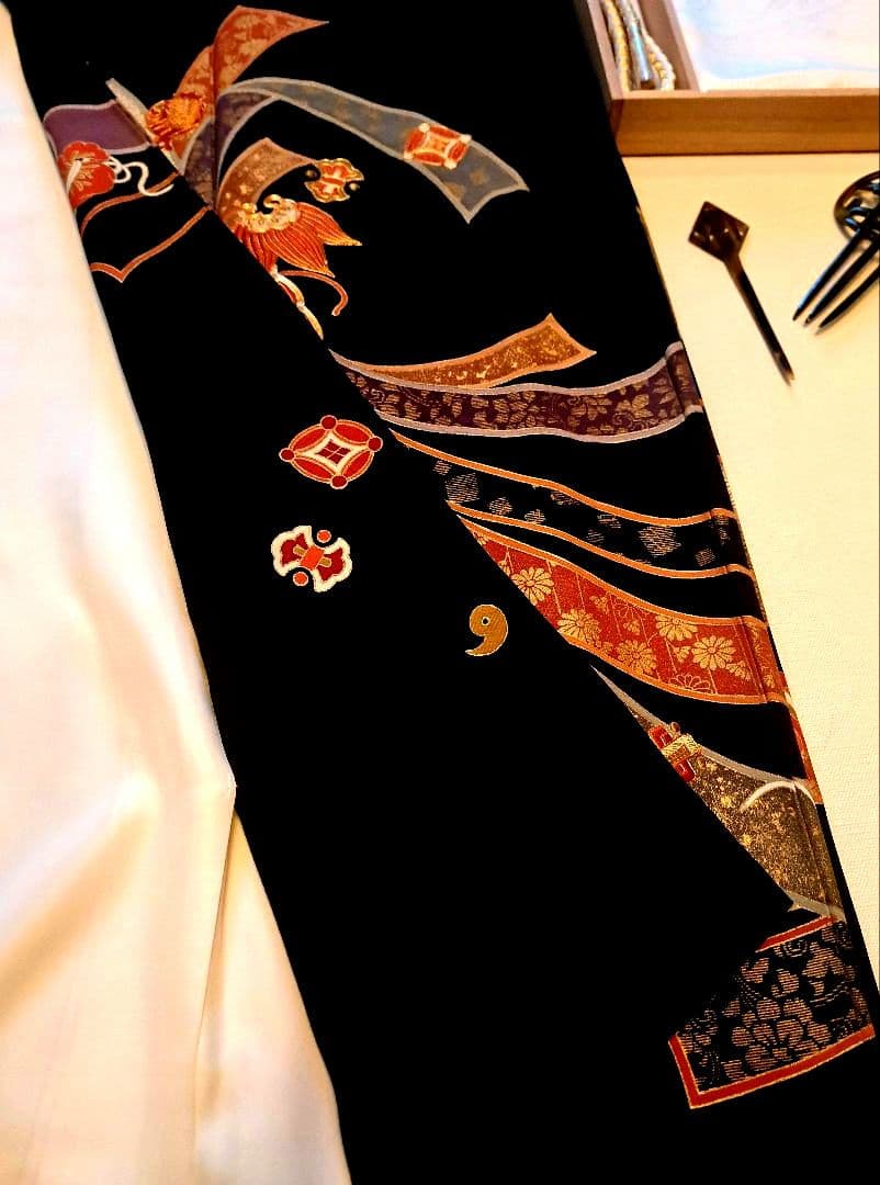 美品❇️豪華金彩手描き駒刺繍 黒留め袖 比翼仕立て 五つ紋 フルセット