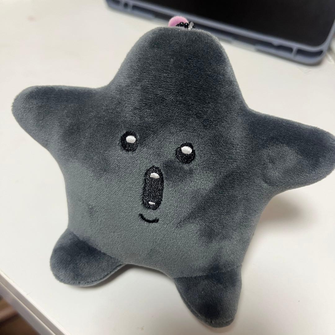 ちいかわ 黒い星のマスコット 黒い流れ星 - メルカリ