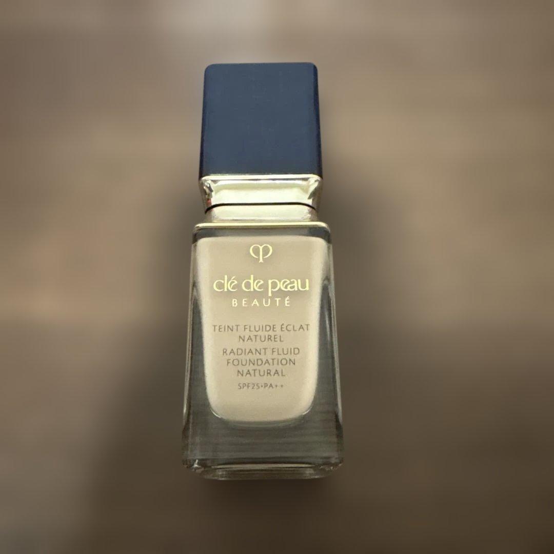 クレドポーボーテ タンフリュイドエクラ ナチュレル オークル10 - メルカリ