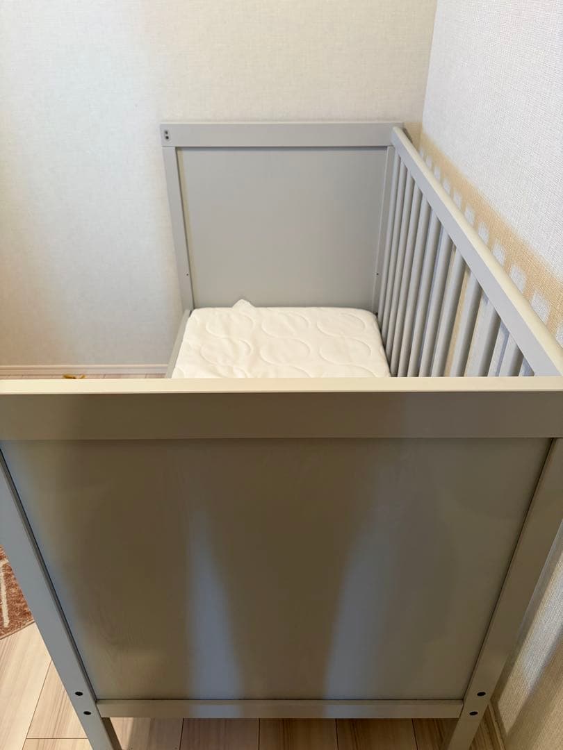 直接引取り】グレー IKEA SUNDVIK ベビーベッド - メルカリ