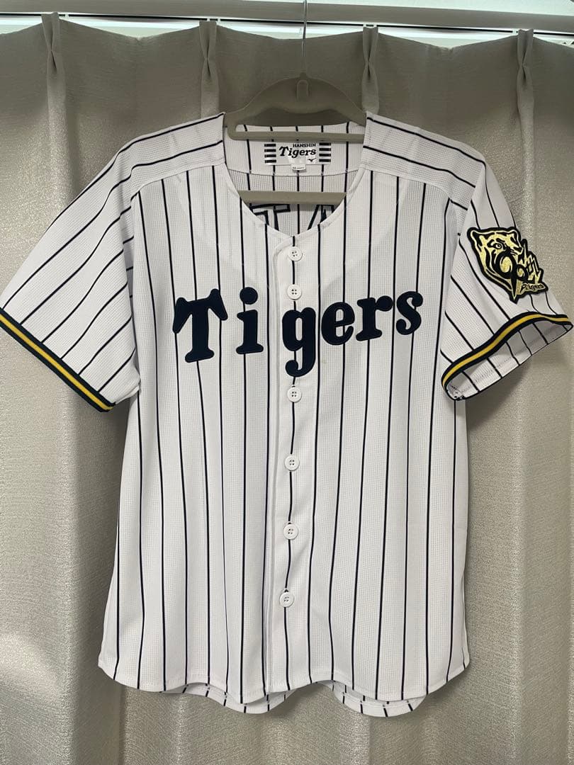 佐藤輝明 ユニフォーム 90周年 ホーム - メルカリ